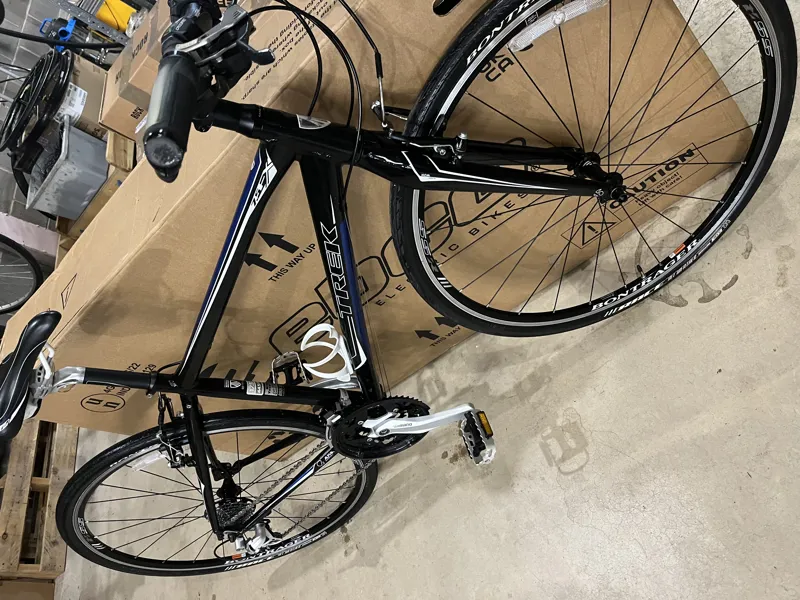 Trek 7.5 Hybrid bike M 17.5-8